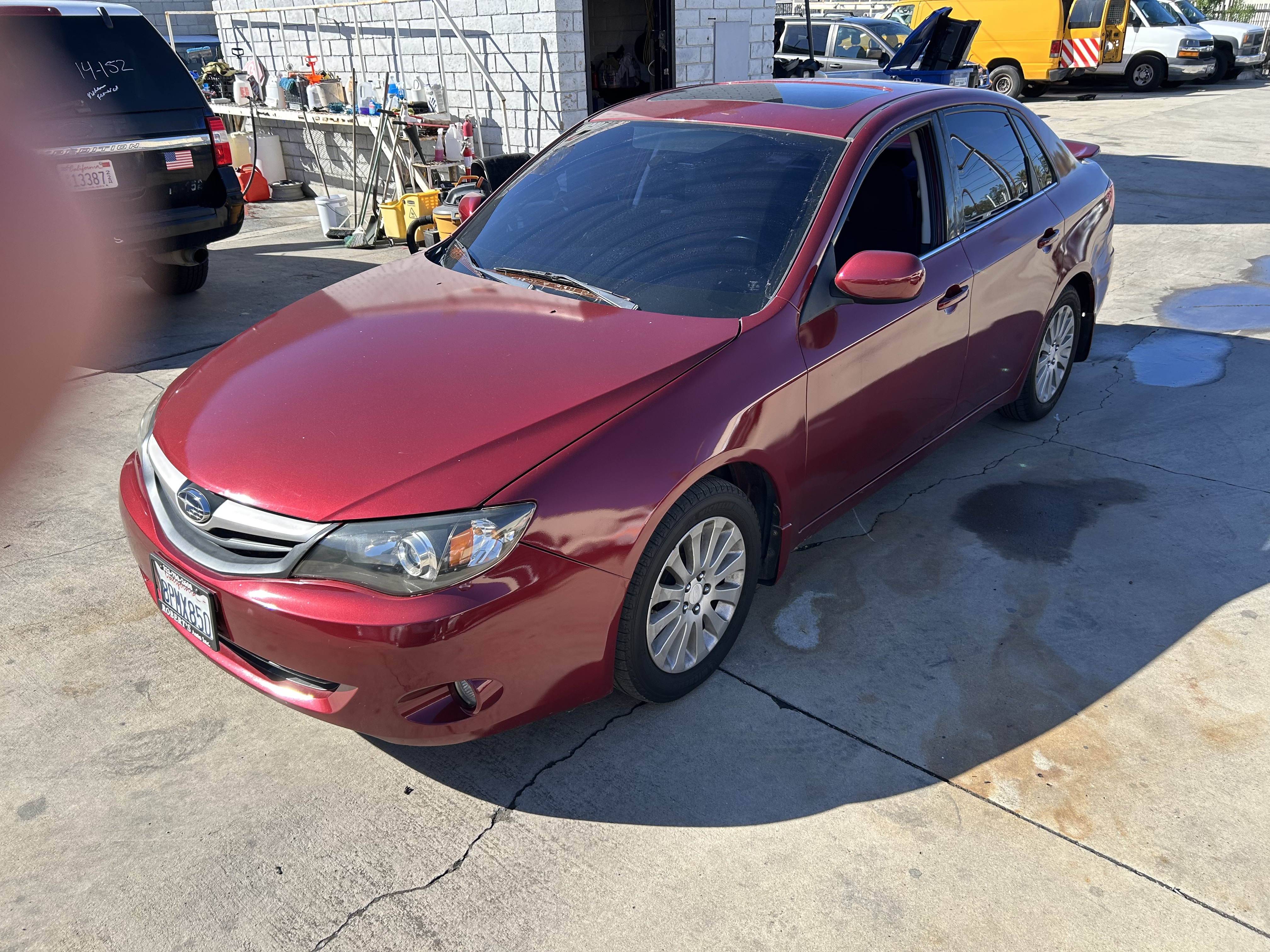 Used 2010 Subaru Impreza 2.5i Premium Sedan AWD/4WD image 2