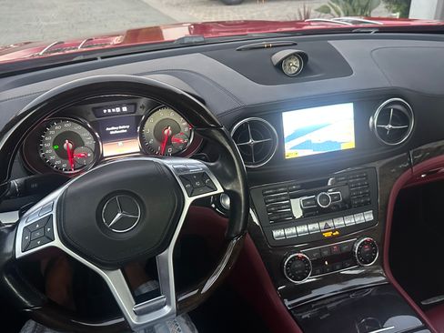 Used 2013 Mercedes-Benz SL 550 image 39