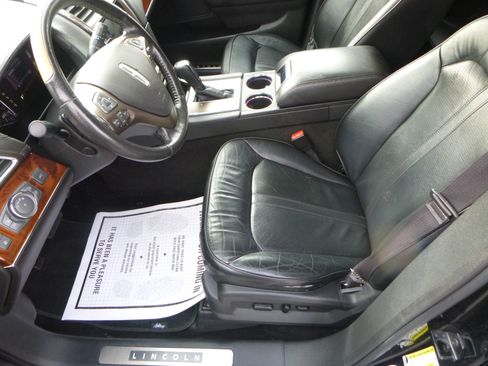 Used 2013 Lincoln MKX Reserve image 16