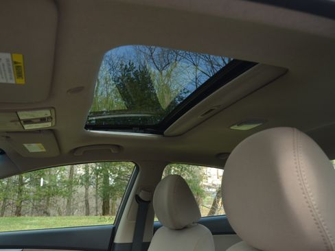 Used 2016 Hyundai Elantra Value Edition image 9