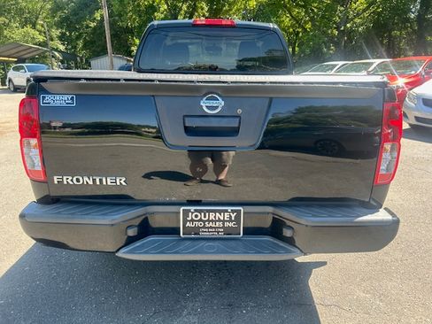 Used 2019 Nissan Frontier 2WD King Cab image 4