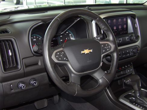 Used 2019 Chevrolet Colorado 4x4 Crew Cab LT image 25