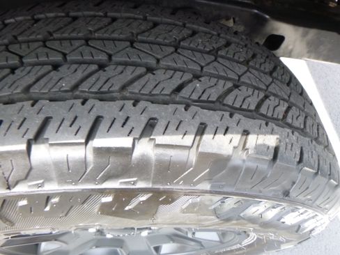 Used 2016 Jeep Wrangler Black Bear image 10