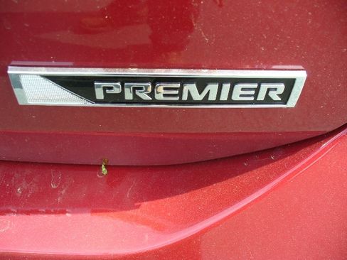 Used 2020 Chevrolet Equinox Premier image 9