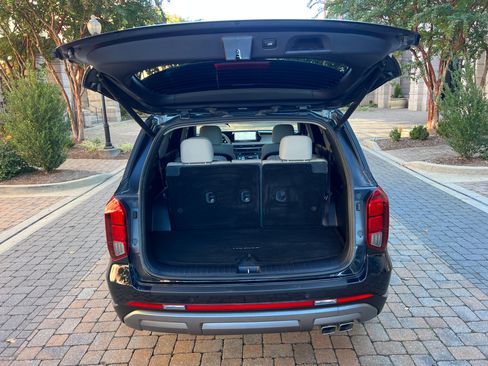 Used 2023 Hyundai Palisade Limited image 20