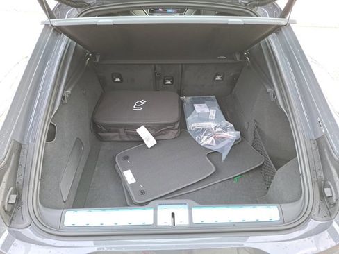 New 2026 Porsche Panamera 4S image 15