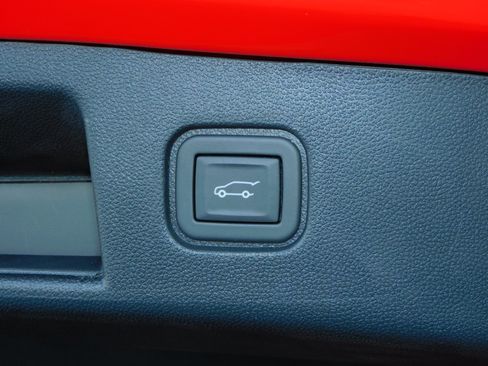 Used 2024 Chevrolet Blazer EV RS image 9