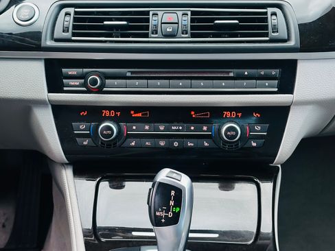 Used 2011 BMW 535i image 22