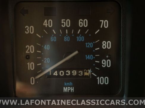 Used 1991 Jeep Grand Wagoneer image 6