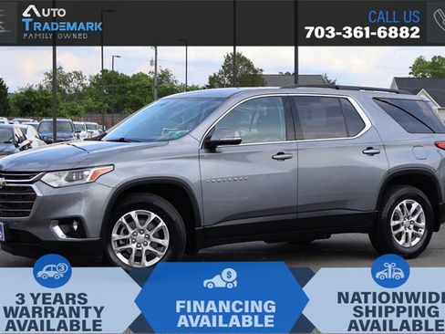 Used 2020 Chevrolet Traverse LT image 1