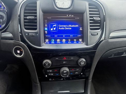 Used 2016 Chrysler 300 S image 12