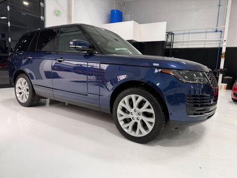 Used 2019 Land Rover Range Rover Supercharged image 1