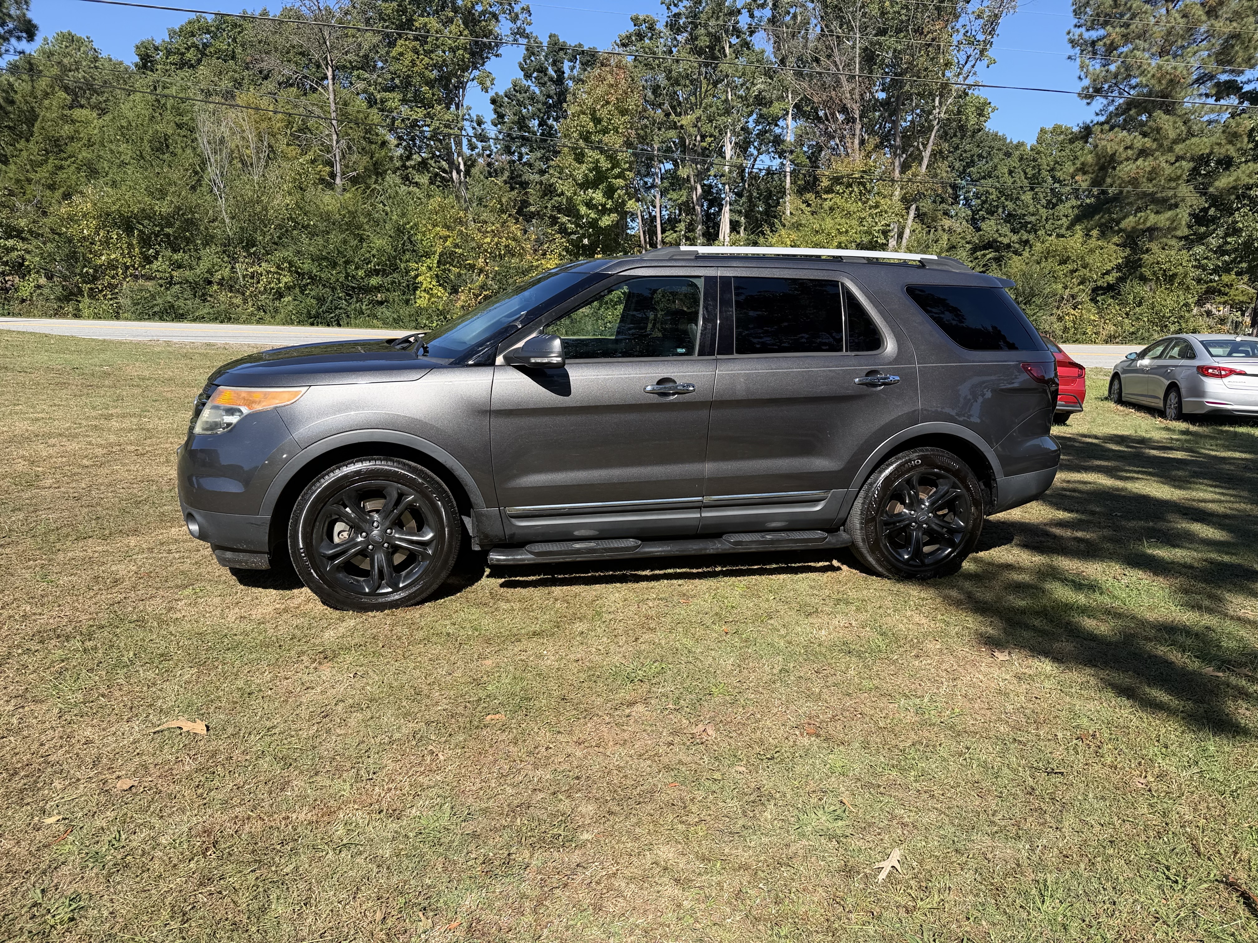 Used 2015 Ford Explorer 4WD Limited image 3