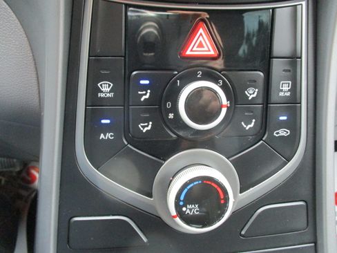 Used 2014 Hyundai Elantra SEL w/ Convenience Package FWD image 35