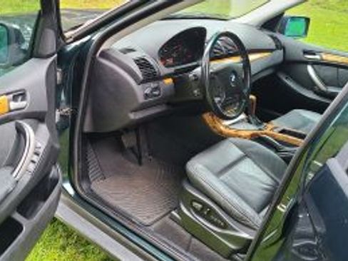 Used 2001 BMW X5 3.0i image 7