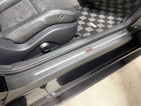 Used 2009 Nissan GT-R Premium AWD/4WD image 24