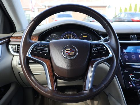 Used 2014 Cadillac XTS Platinum image 16
