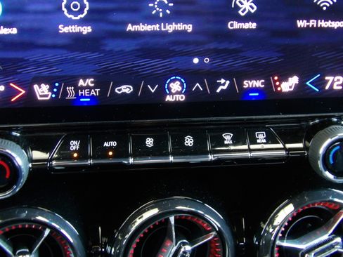 Used 2024 Chevrolet Blazer EV RS RWD image 8