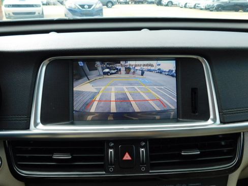 Used 2016 Kia Optima EX FWD image 21