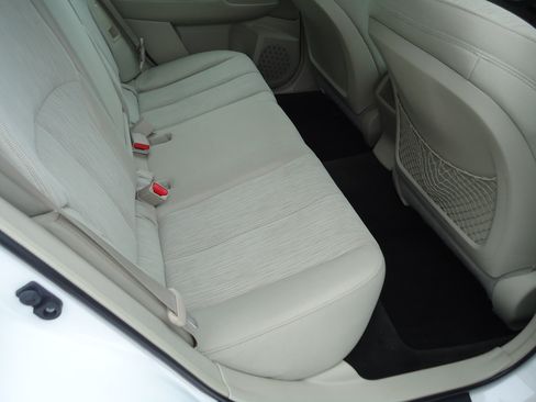 Used 2014 Subaru Outback 2.5i image 10