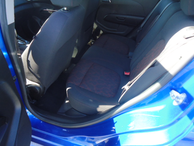 Used 2020 Chevrolet Sonic LT Hatchback FWD image 6