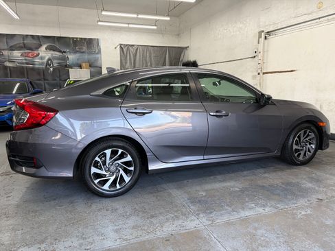 Used 2018 Honda Civic EX Sedan image 6