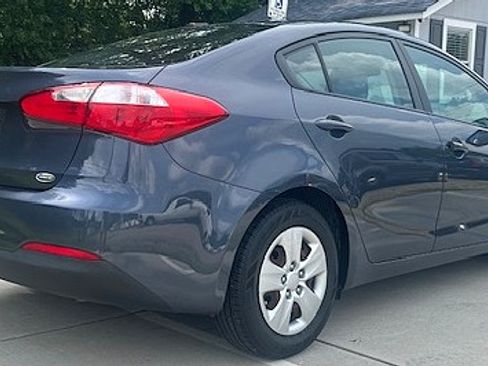 Used 2015 Kia Forte LX image 10