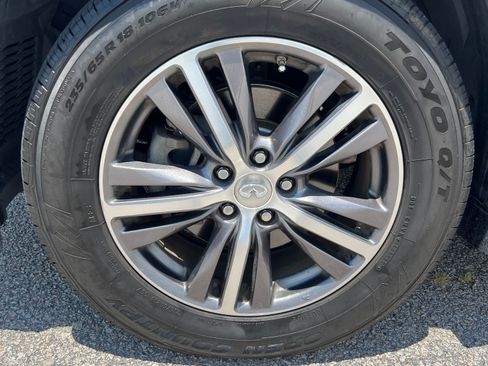Used 2017 INFINITI QX60 Luxe FWD image 19