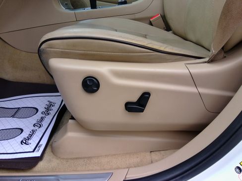 Used 2014 Jeep Grand Cherokee Overland image 47