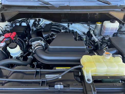 Used 2017 Nissan NV 2500 SV image 26