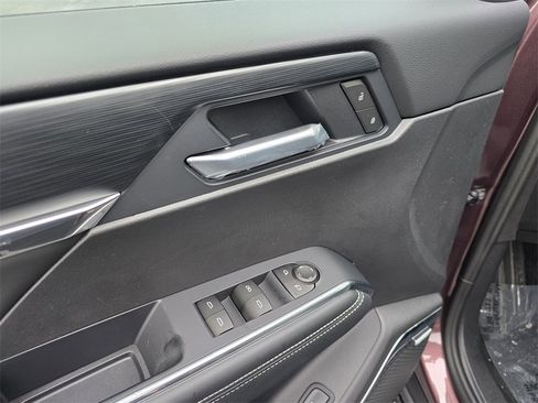 New 2026 GMC Acadia Elevation image 12