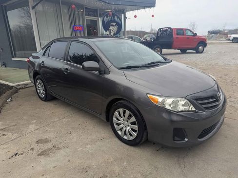 Used 2013 Toyota Corolla UNAVAIL FWD image 3
