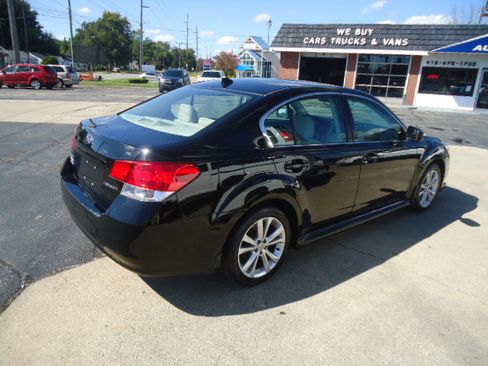 Used 2014 Subaru Legacy 2.5i Premium image 7