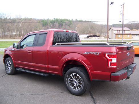 Used 2019 Ford F150 XLT image 4