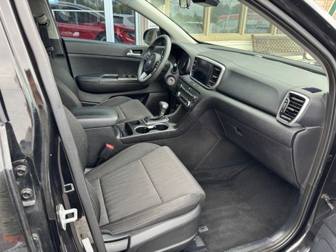 Used 2020 Kia Sportage AWD LX image 12