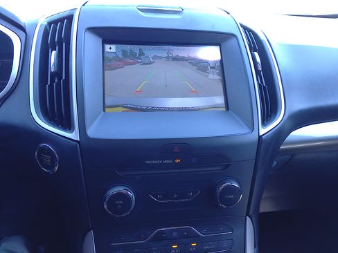 Used 2016 Ford Edge SEL FWD image 15