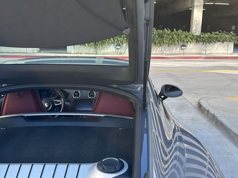 Used 2024 Porsche 718 Cayman GTS image 28