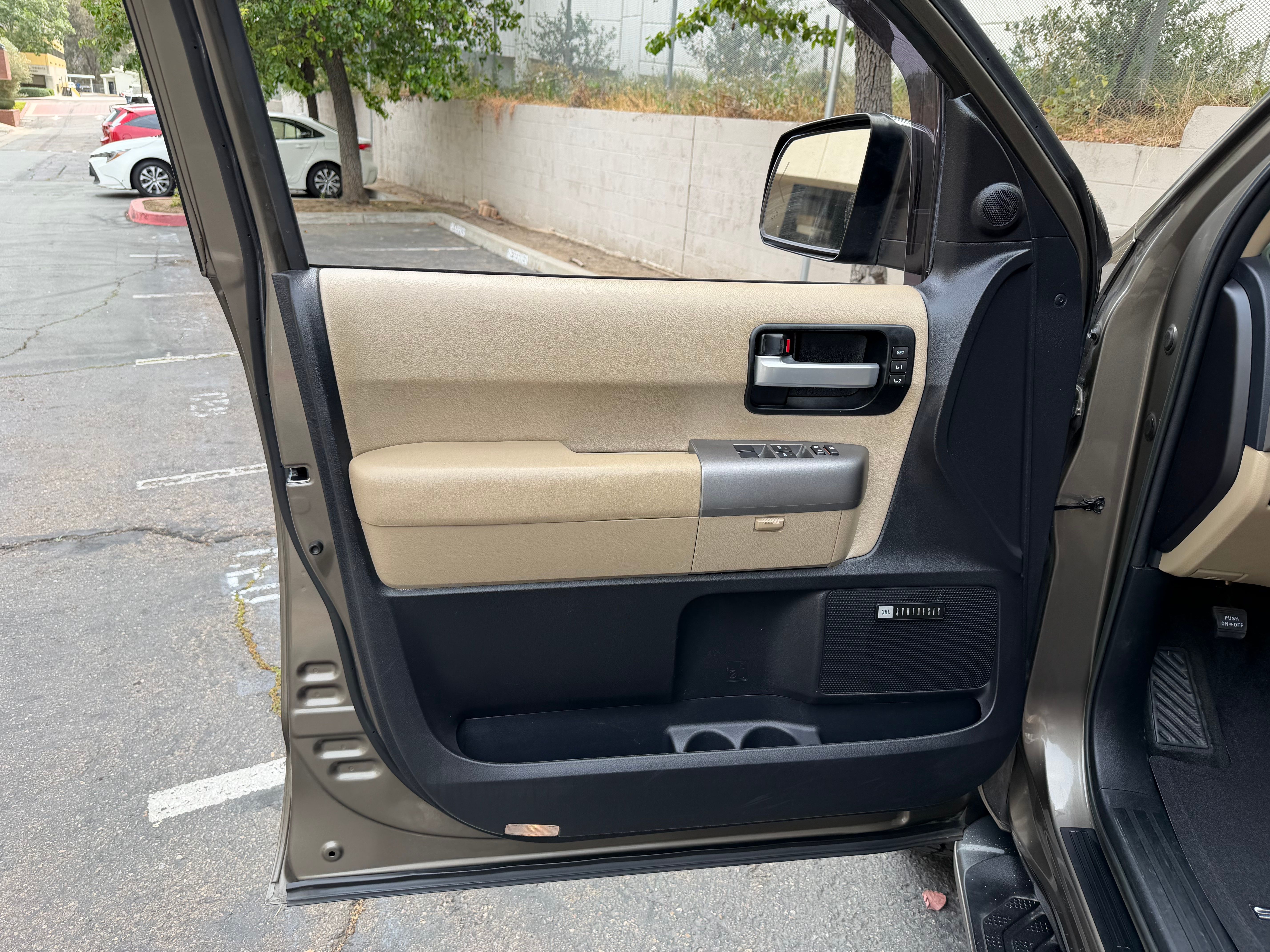 Used 2017 Toyota Sequoia Limited AWD/4WD image 14
