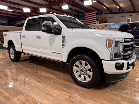 Used 2021 Ford F250 Platinum image 2
