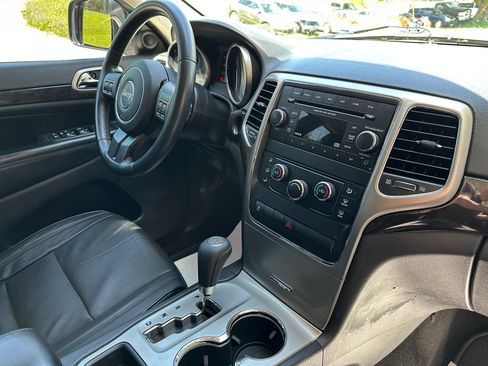 Used 2012 Jeep Grand Cherokee Laredo image 13