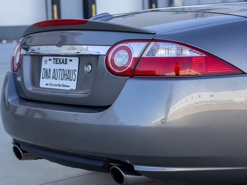 Used 2008 Jaguar XK image 19