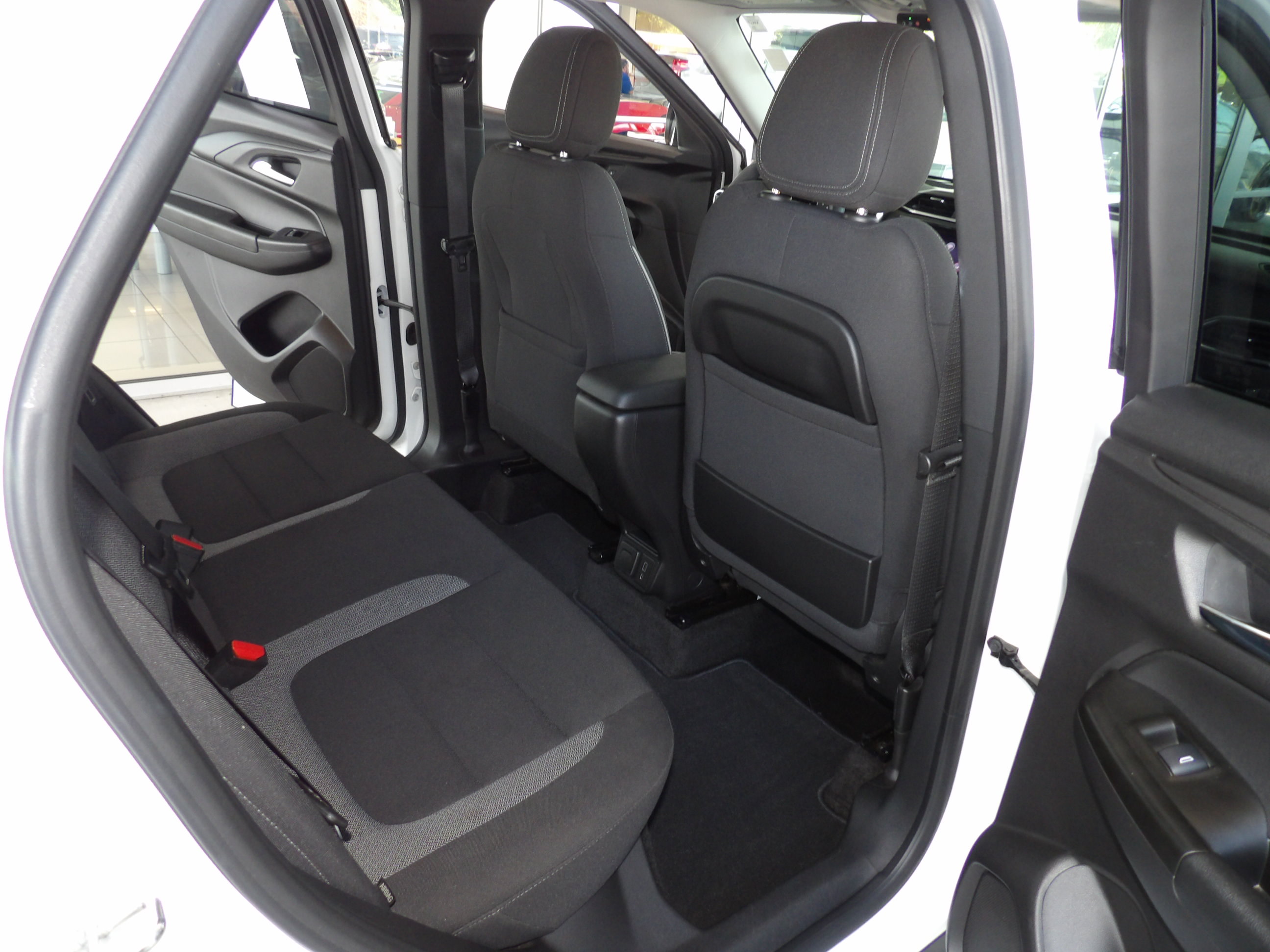 Used 2021 Chevrolet TrailBlazer FWD LT image 21