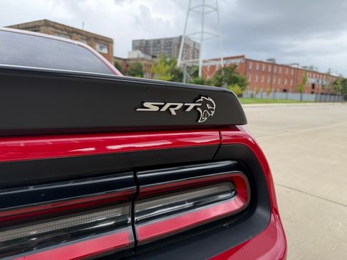 Used 2017 Dodge Challenger SRT Hellcat image 22