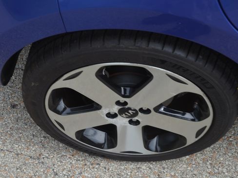 Used 2012 Kia Rio SX FWD image 24