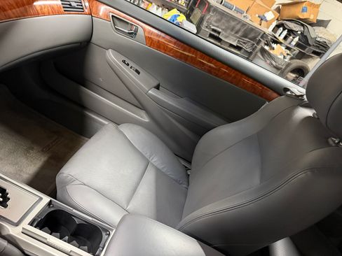 Used 2008 Toyota Solara SLE Convertible FWD image 13