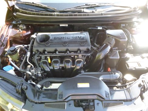 Used 2010 Kia Forte EX Sedan FWD image 21