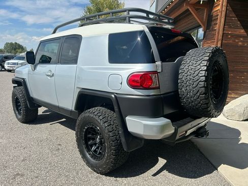 Used 2007 Toyota FJ Cruiser image 6