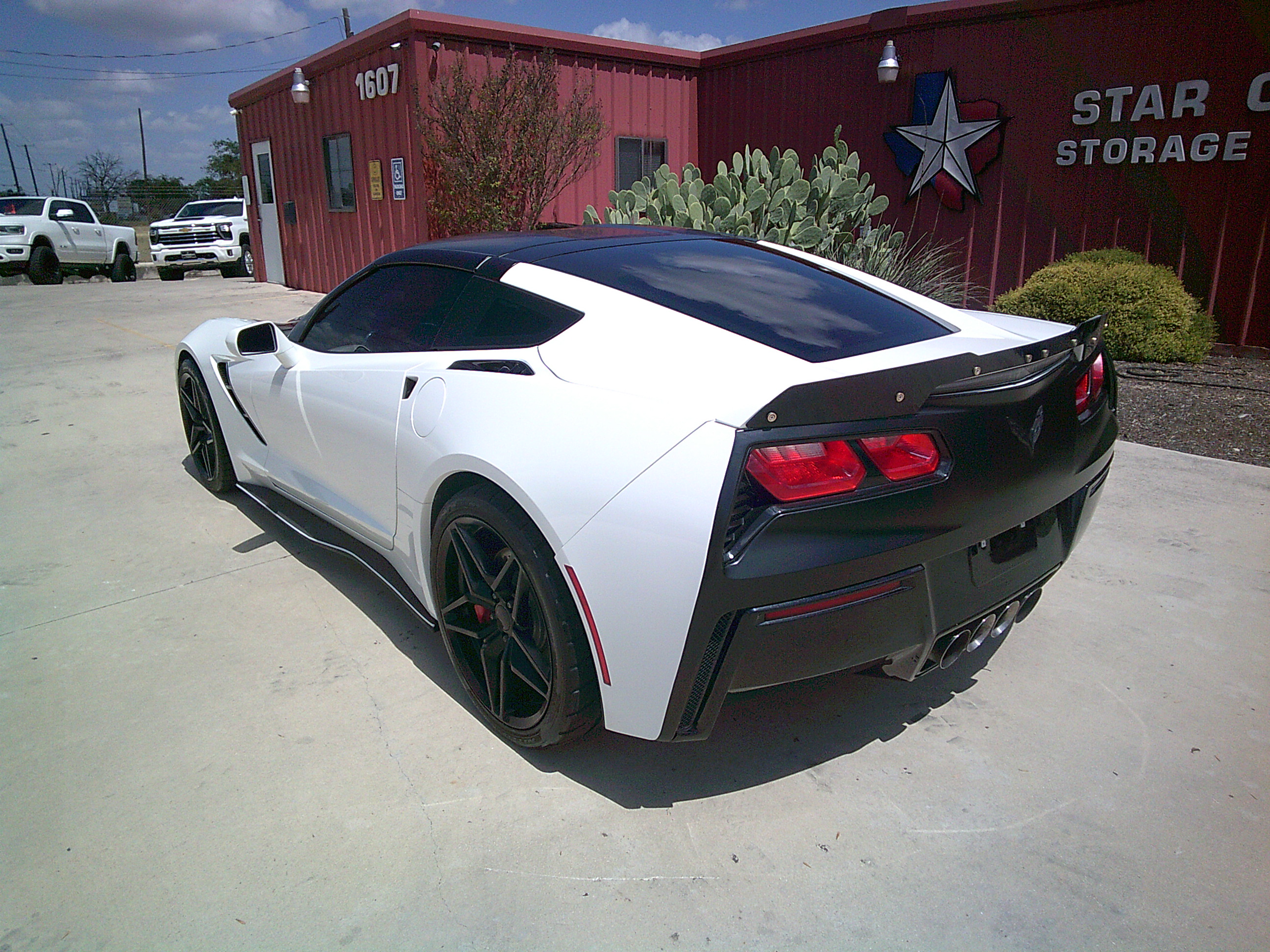 Used 2014 Chevrolet Corvette Stingray Coupe RWD image 3