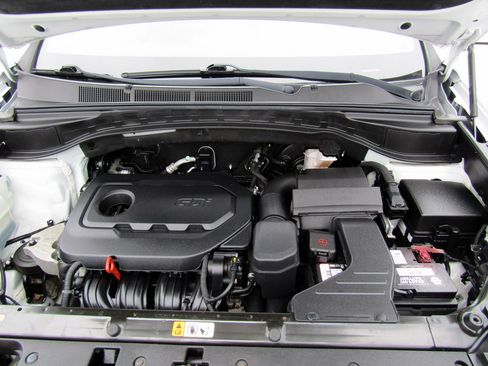 Used 2017 Hyundai Santa Fe Sport image 15