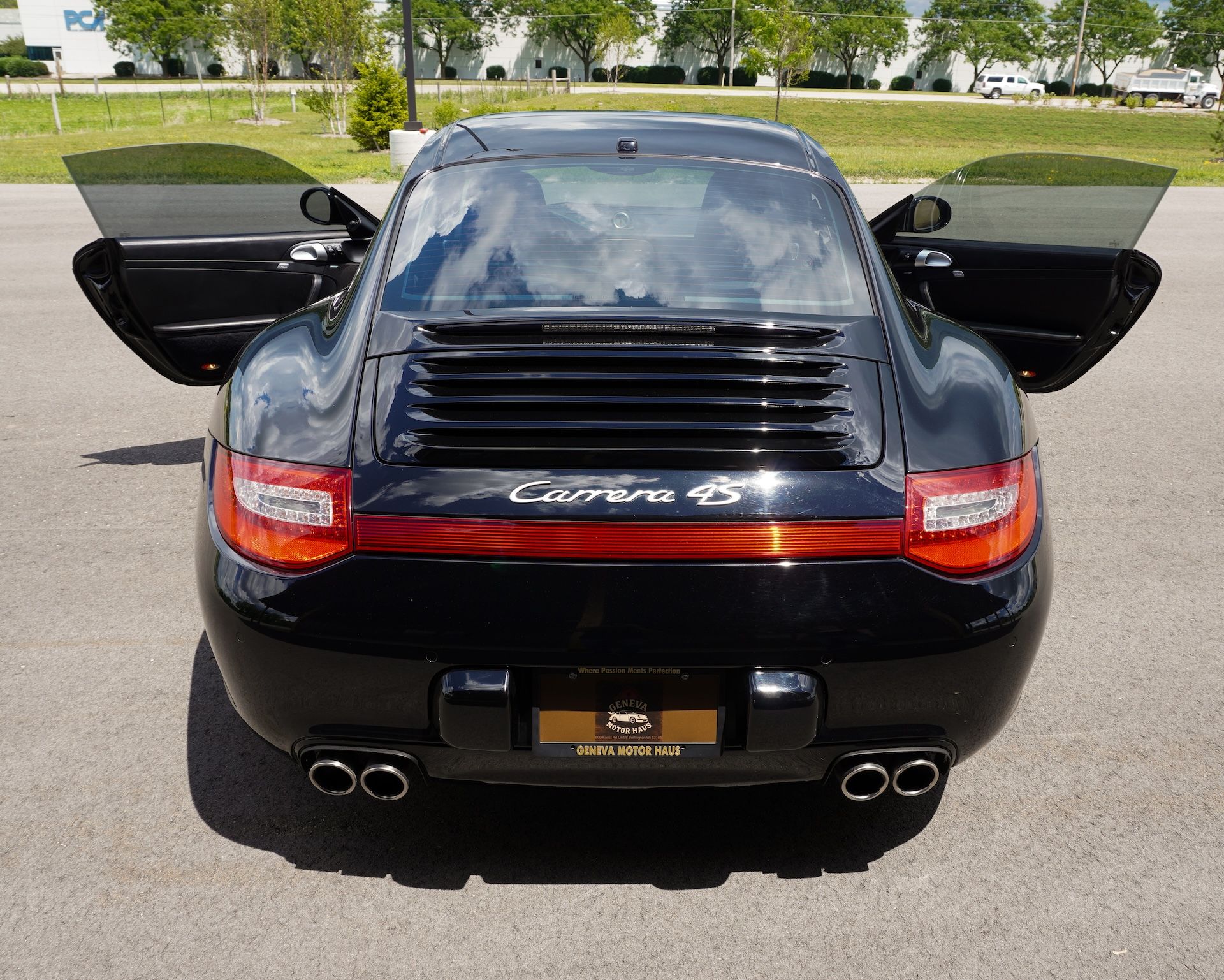 Used 2010 Porsche 911 Coupe AWD/4WD image 6